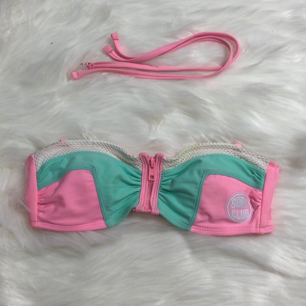 Bathing suit - Picture 3 of 3